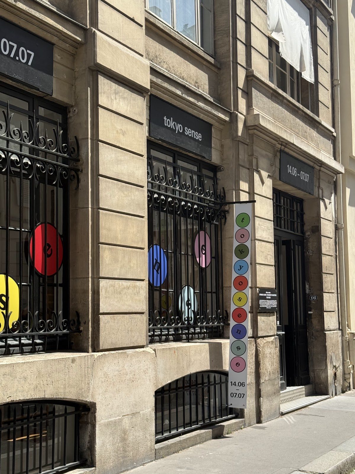 Façade de Tokyo Sense au Marais